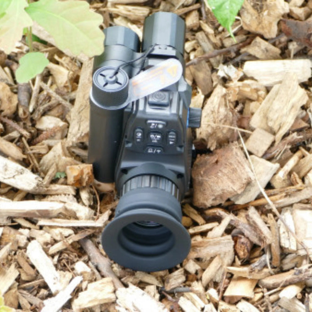 Naktinio matymo prietaisas „PARD NV007SP LRF“